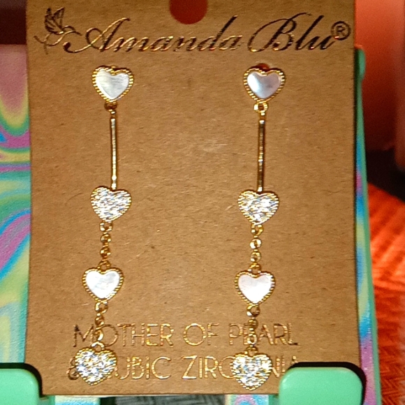 Jewelry - earrings for woman